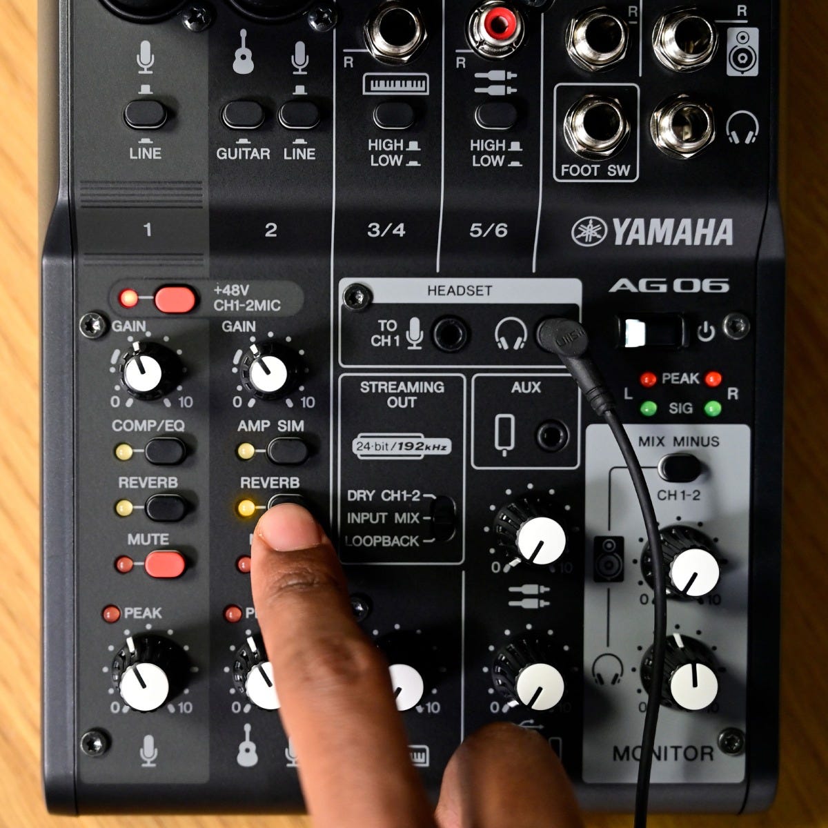 Yamaha AG06MK2 Black 6-channel Live Streaming Mixer